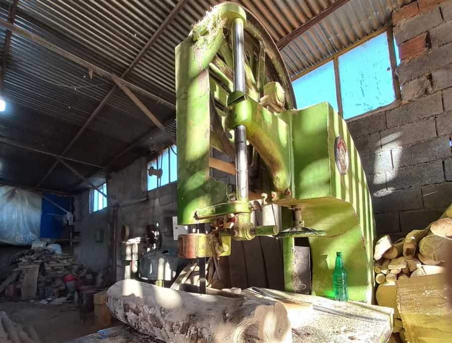  پلمب کارگاه چوب‌بری غیرمجاز در نکا